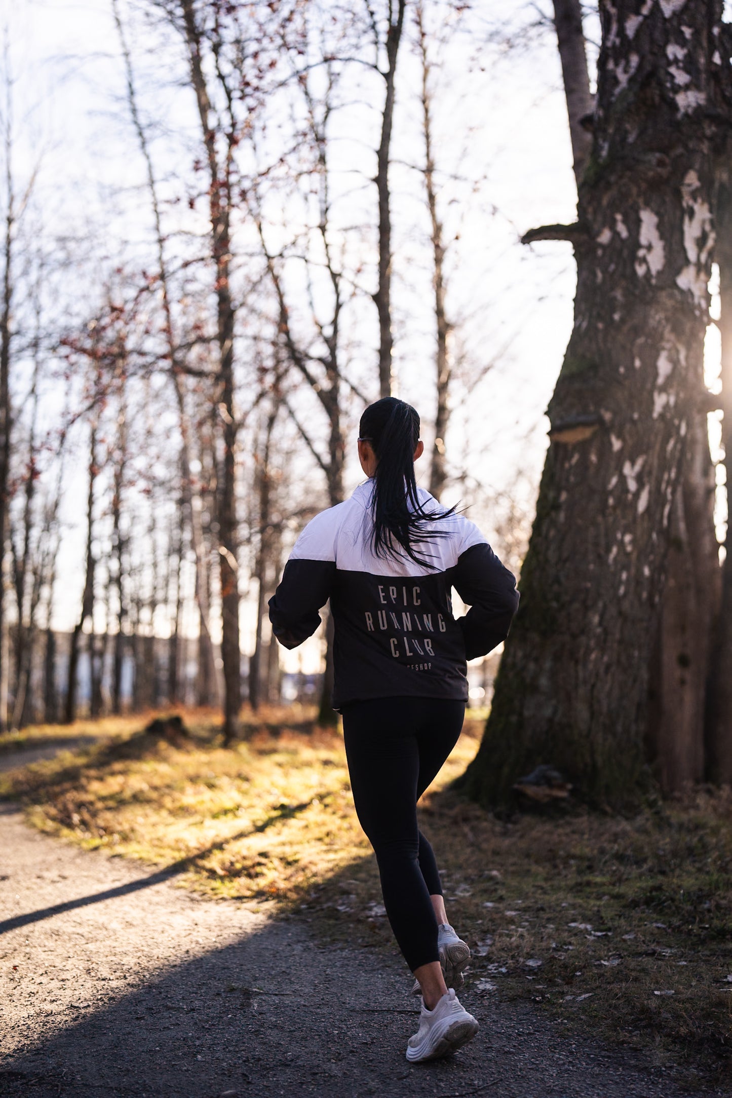 EPIC RUNNING CLUB WINDRUNNER